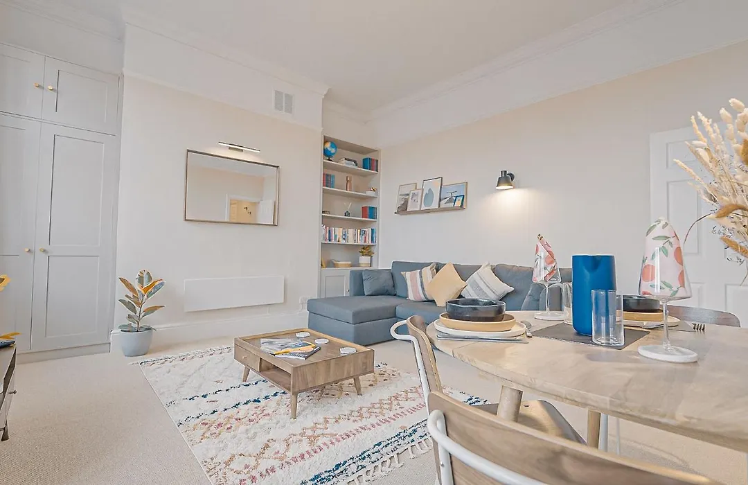 Burlington Mansions - Stunning Coastal Apartment-1